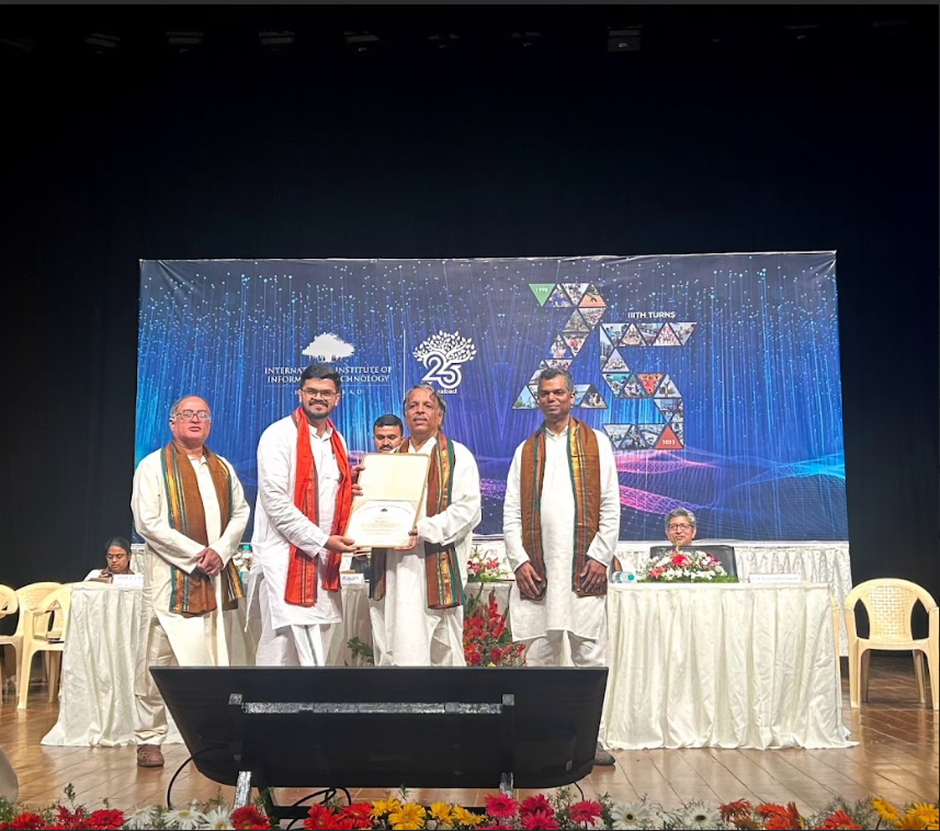 AmeenAbdulsalam is receiving his certificate in a convocation in Delhi .